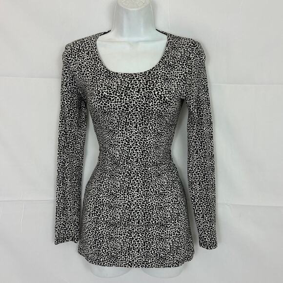 Abercrombie & Fitch Tops - Ann taylor skin fitting long